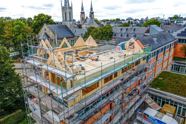 Moderne Hybridbauweise und regionale Expertise: Erfolgreiches Bauprojekt in Eupen